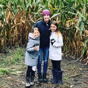 Meet your Posher, Melony